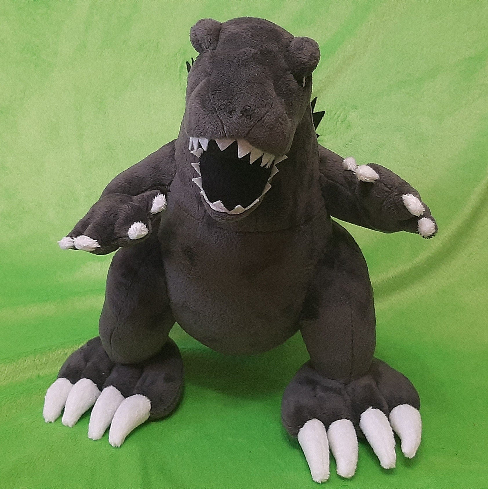 Custom plush toy inspired by Godzilla 14,2” (36 cm) Monster Kaiju Gojira