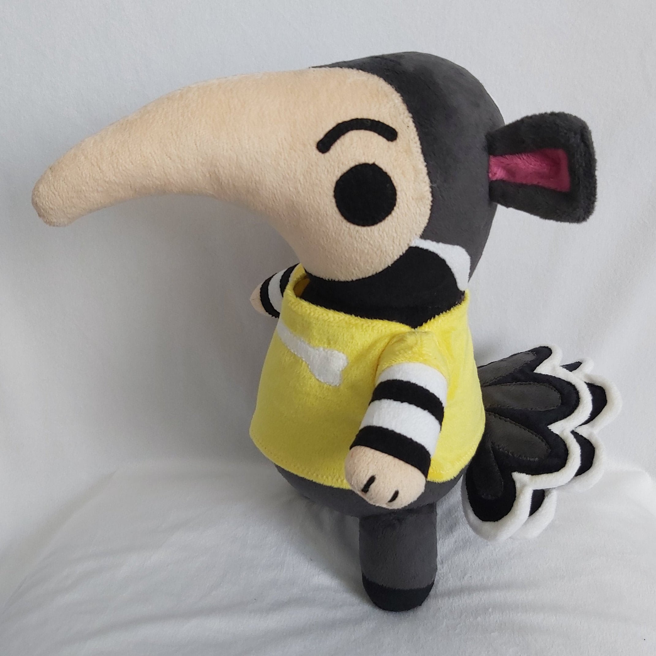 Anteater Antonio of Animal Crossing plush toy 15,7″ (40 cm) clothes can be yellow or purple (write in a personal message)