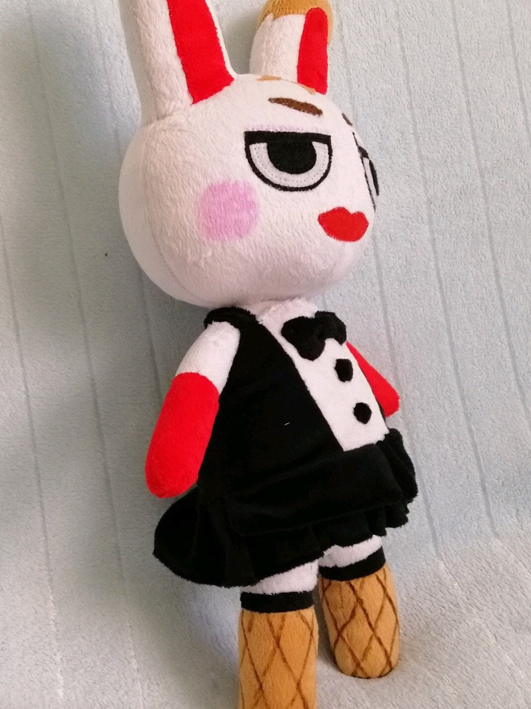 Tiffany snooty rabbit villager Animal Crossing 15,7” (40 cm) Plush Toy Bazurē Basley Tiphaine Michelle Stefania バズレー 大姐頭/大姐头 바슬레