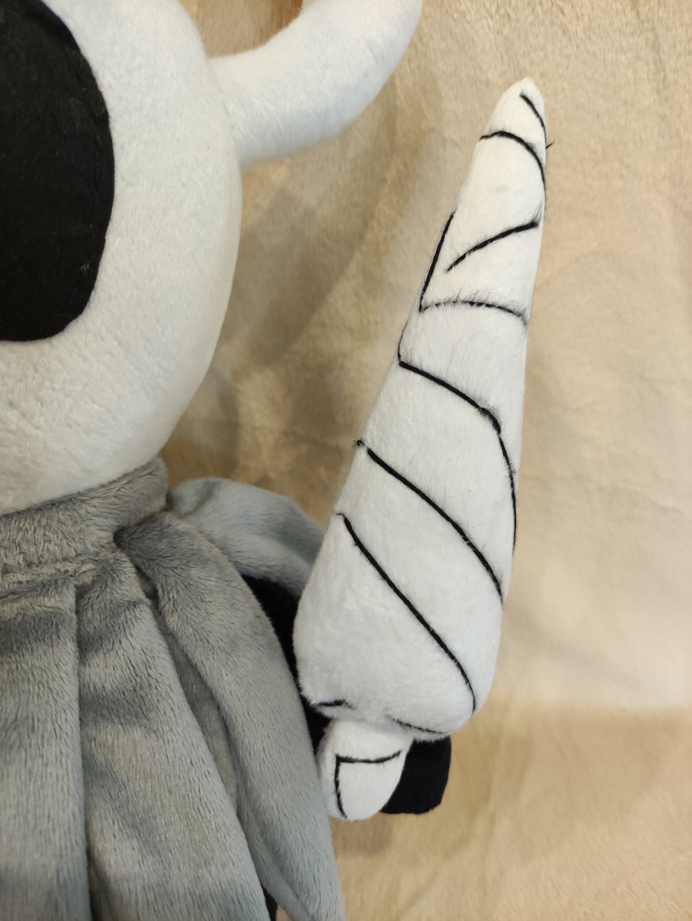 The Knight from Hollow Knight 15,7” (40,0 cm) Plush Toy