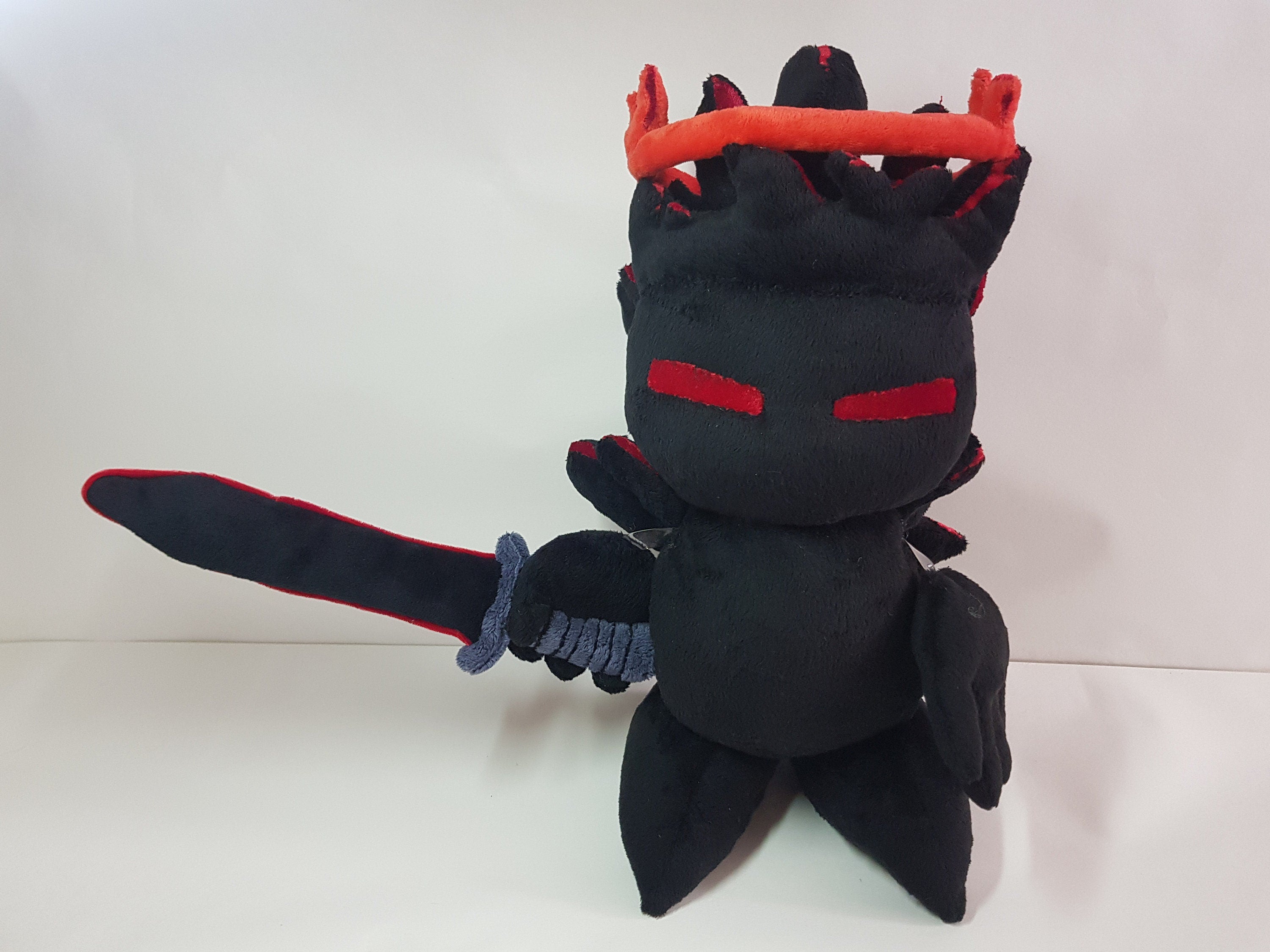 Auditor of the Madness Combat 20,0” (51 cm) Premium Plush Toy variant 1