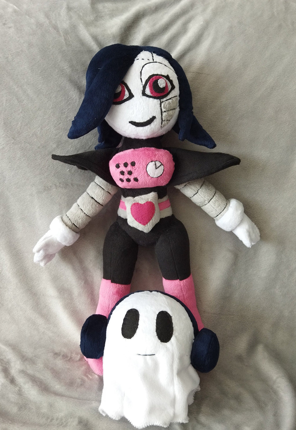 Undertale Mettaton Ex & Blooky 17.7” and 6.7” Plush Toy