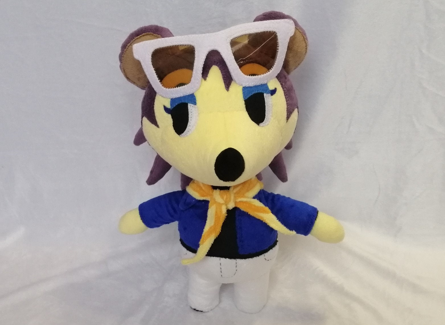 Labelle Label hedgehog from Animal Crossing 15,7” (40 cm) Plush Toy City Folk New Leaf Horizons ケイト ことの 케이트 고숙이 Trini Tili Maria Tiquette