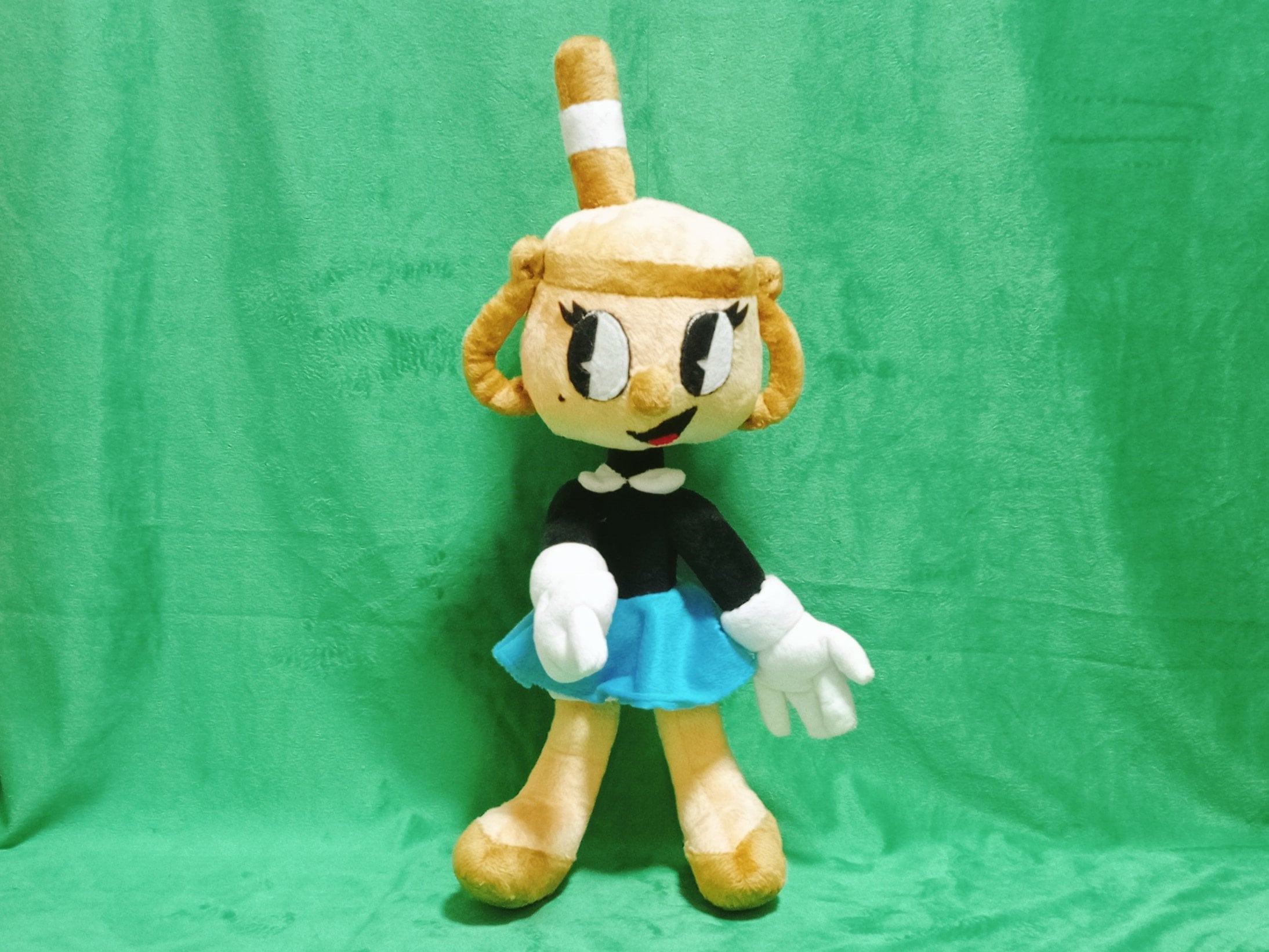 Ms. Chalice from Cuphead 15,7” (40 cm) plush toy The Legendary Chalice NPC