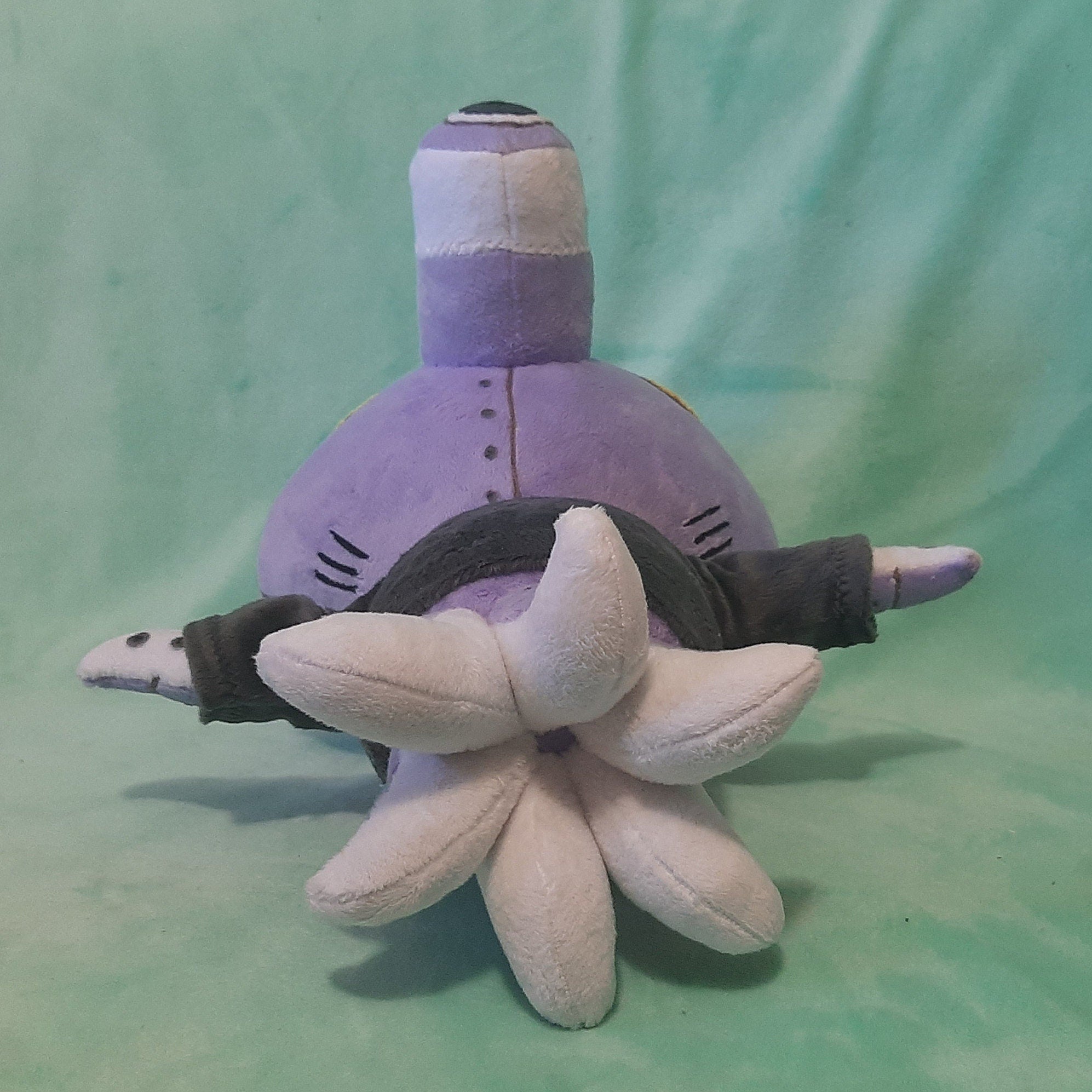 Cephalobot is a Smug Octopus in the Animal Crossing 15,7“ (40 cm) Plush Toy Octoberto Octoborg Polpobot 기가 ギーガー