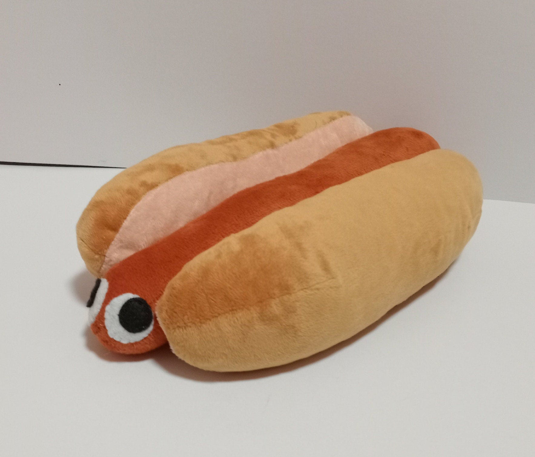 Weenyworm from Bugsnax 13,7" (35 cm) Plush Toy Bugsnak Minhoquente Salchimbriz Salchiruga Saussic Verm Dog 지렁핫도그 ウィーニーワーム