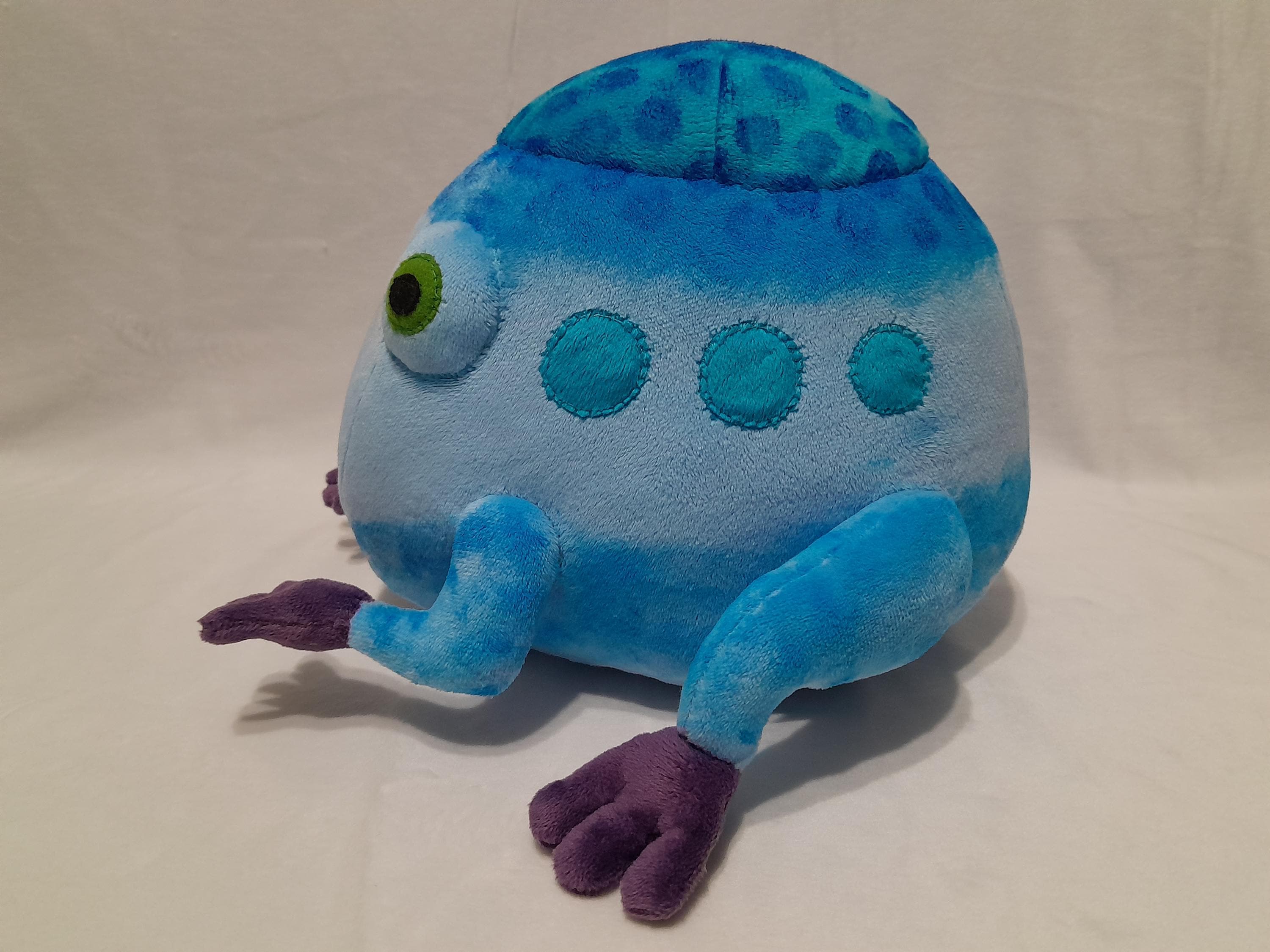 The Chillyhop from Pikmin 4 Plush Toy height 7,8” (20 cm) Sapo gigante gélido Wog frigorifiant Frigo-cururrã Ranuca gelida ヒヤシイモ 얼음덩이줄기개구리